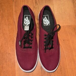New Vans Maroon Sneaker size 8.5